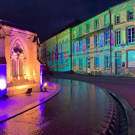 Du Presbytere Entre La Voge Les Bains Et Vittel Сasa de vacaciones *