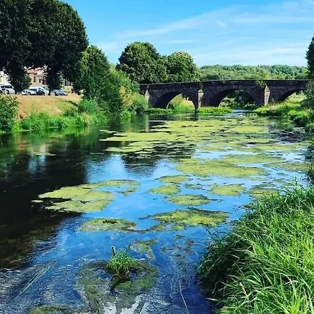 Du Presbytere Entre La Voge Les Bains Et Vittel Сasa de vacaciones *